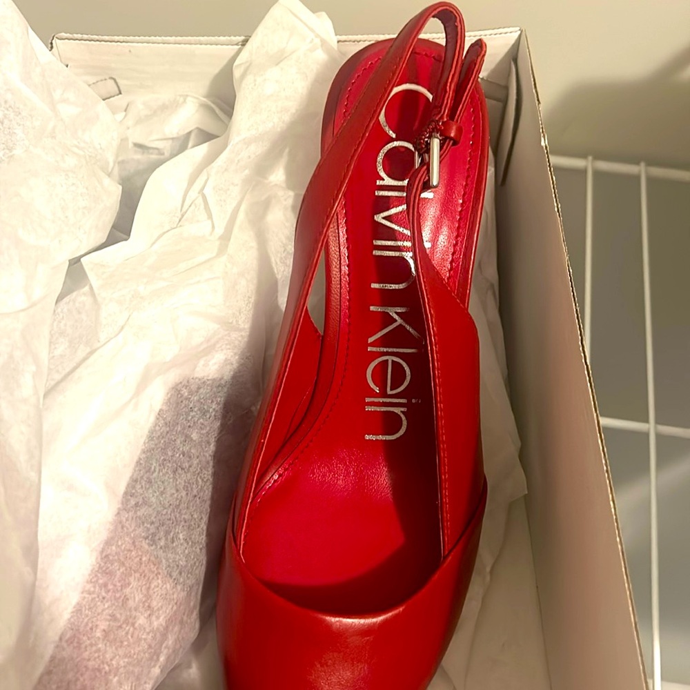 Calvin Klein Red Heel size 8 Never Wore, New